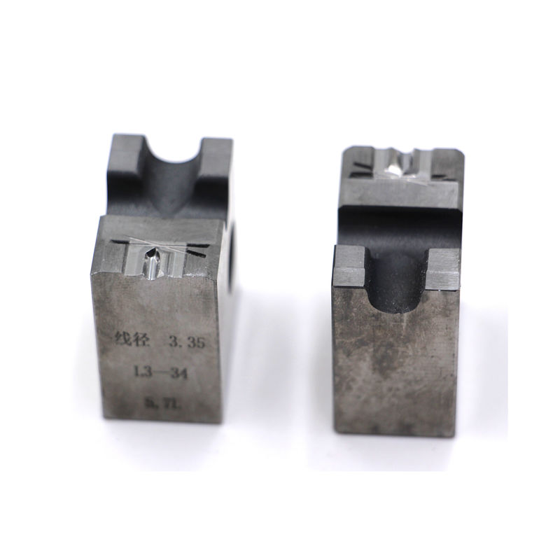 Matrice di coda di trivellazione a carburo di tungsteno - Materiale resistente all'usura rigido con cavità a forma di precisione per una produzione efficiente di viti auto-perforazioni