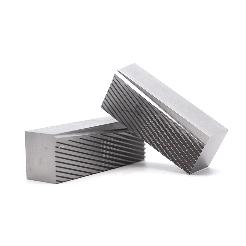 DC53 M2 H9 Materiale Matrice di rotolamento a filo a vite per macchine di rotolamento a vite Matrice piatta