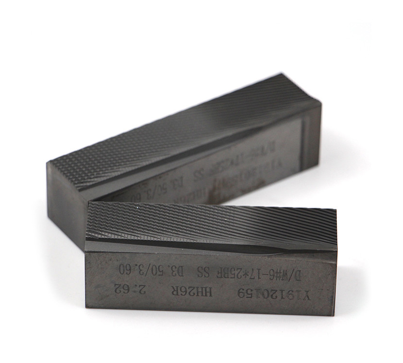 DC53 M2 H9 Materiale Matrice di rotolamento a filo a vite per macchine di rotolamento a vite Matrice piatta