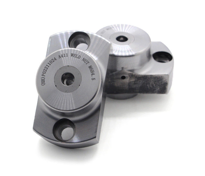 Carburo di tungsteno a forma di dadi per formare noci a testa fredda - HRA 88-92 Durezza per la produzione ad alto volume Lunga durata di vita