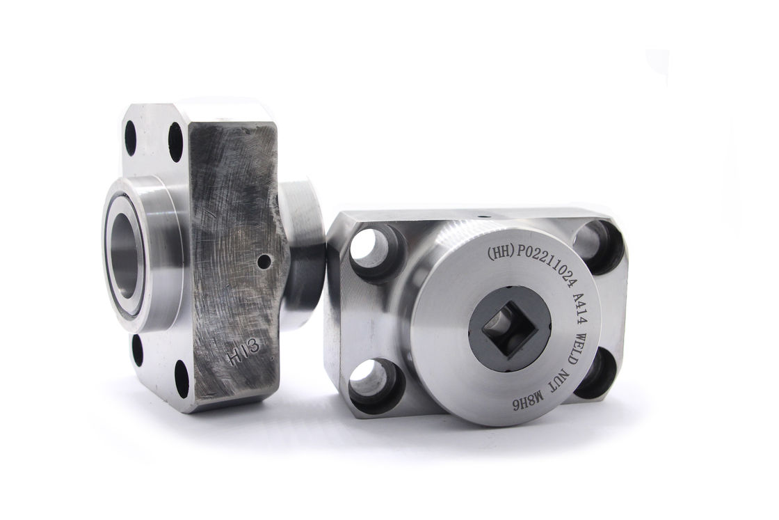 Carburo di tungsteno a forma di dadi per formare noci a testa fredda - HRA 88-92 Durezza per la produzione ad alto volume Lunga durata di vita