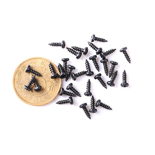 Macchine per la trasformazione in acciaio inossidabile a microvite Nera M0.6-M3 Torx Pan Head Screw Machine Titanio