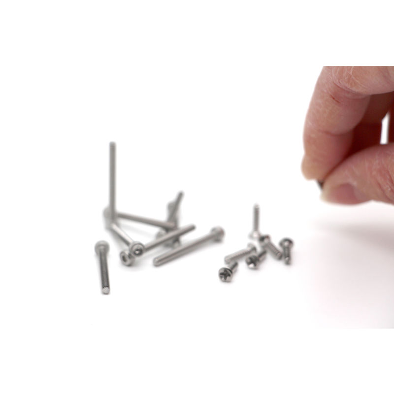 Micro vite di precisione In acciaio inossidabile TIN Rivestimento Testa rotonda Micro vite Servizio personalizzato per computer