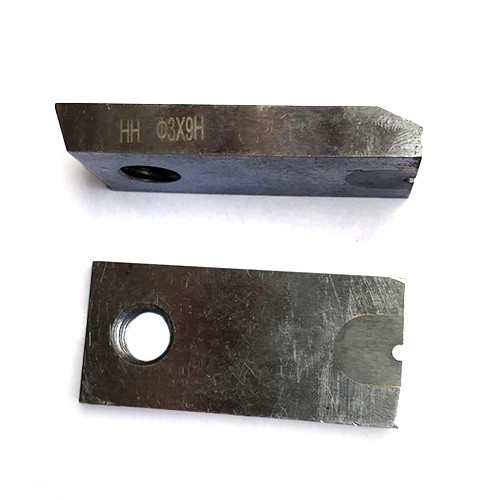 Rivestimento superficiale per una maggiore resistenza all'usura e alla corrosione del coltello da taglio a stampo
